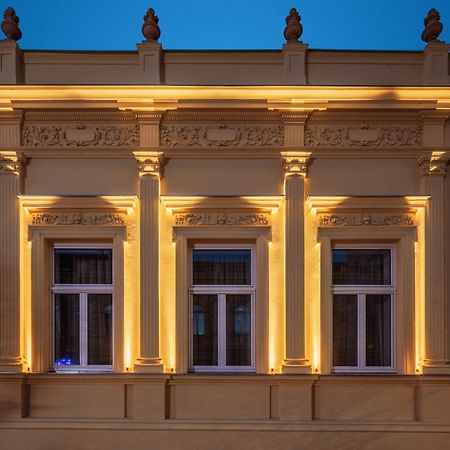 Lavilla Осиек Экстерьер фото
